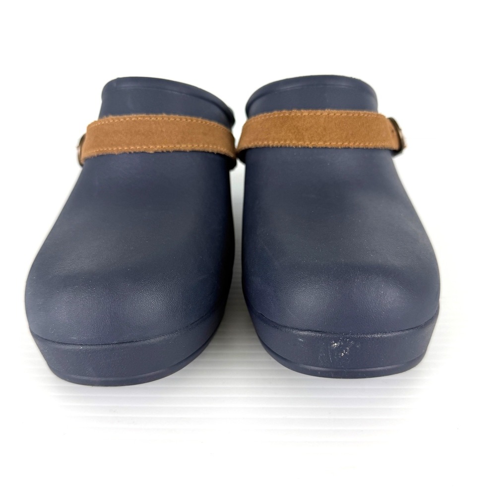 Crocs Leigh II Buckle Clog Wedge Navy Tan Suede Strap Platform Mules‎ Womens 8 - Picture 2 of 9